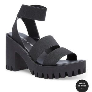 Steve Madden Girl Soho Lug Sole Sandals 9.5